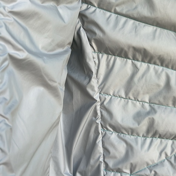 The North Face Aconcagua Goose Down 550 Vest. - Picture 8 of 16